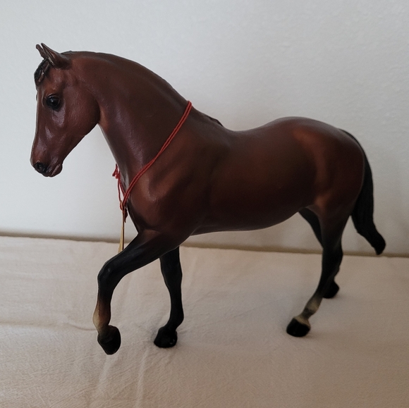 Breyer "El Pastor" Paso Fino Model Horse #61 Bay Traditions Collection 1974-1981 - Picture 4 of 13